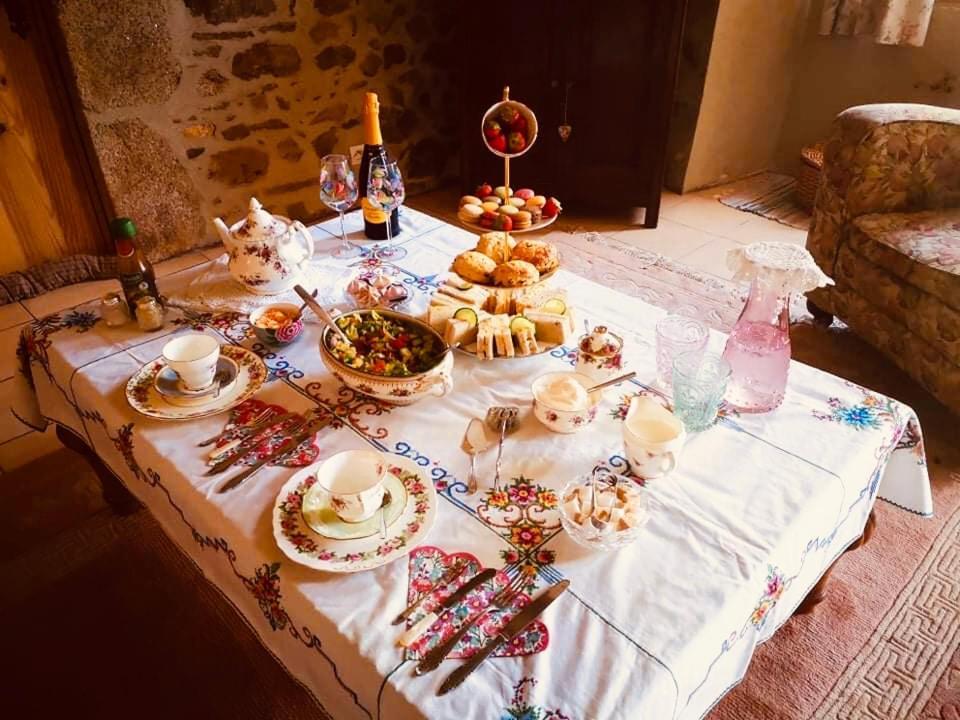Maison Blanche De Hudson Cussac  Bagian luar foto